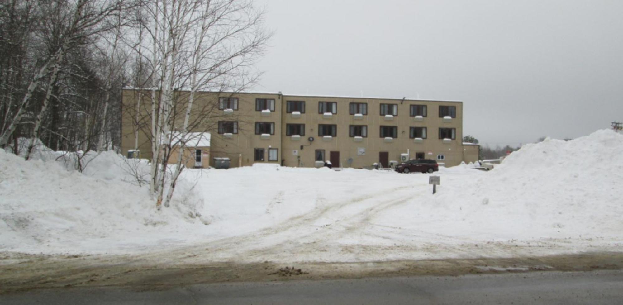 Katahdin Inn & Suites Millinocket Kültér fotó