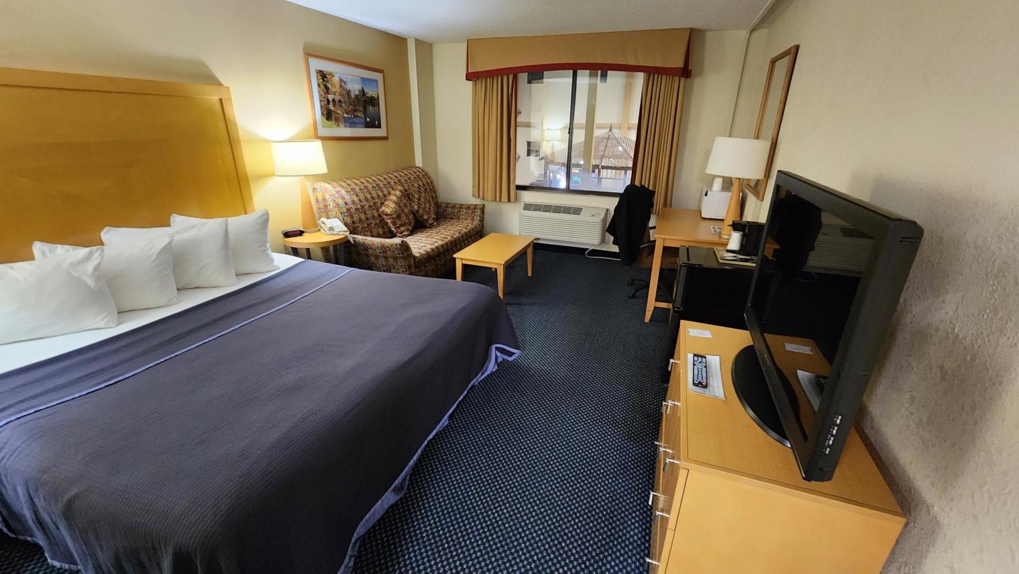 Katahdin Inn & Suites Millinocket Kültér fotó