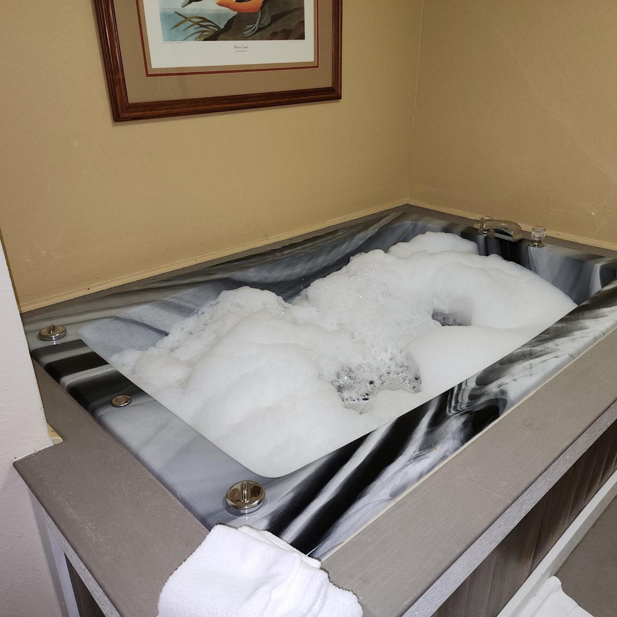 Katahdin Inn & Suites Millinocket Kültér fotó