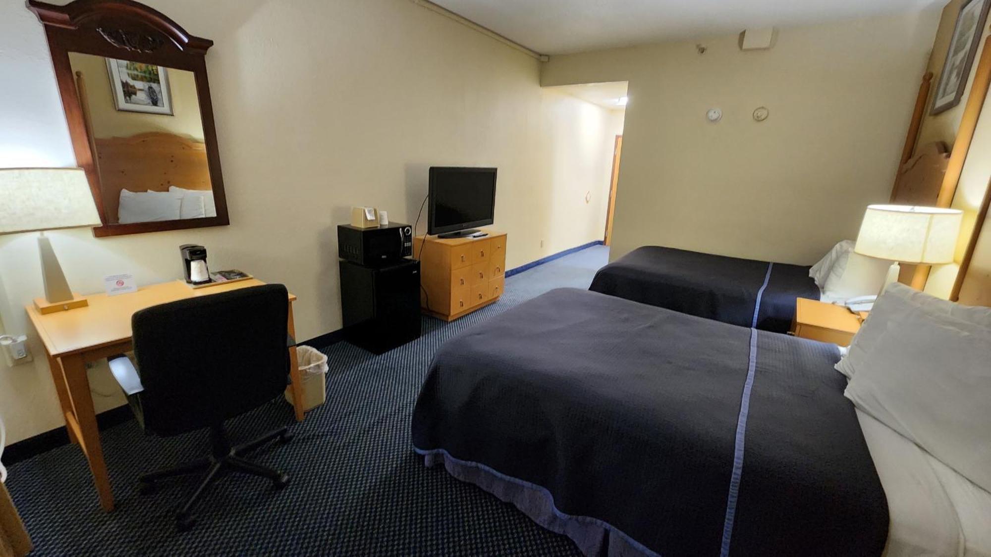 Katahdin Inn & Suites Millinocket Kültér fotó