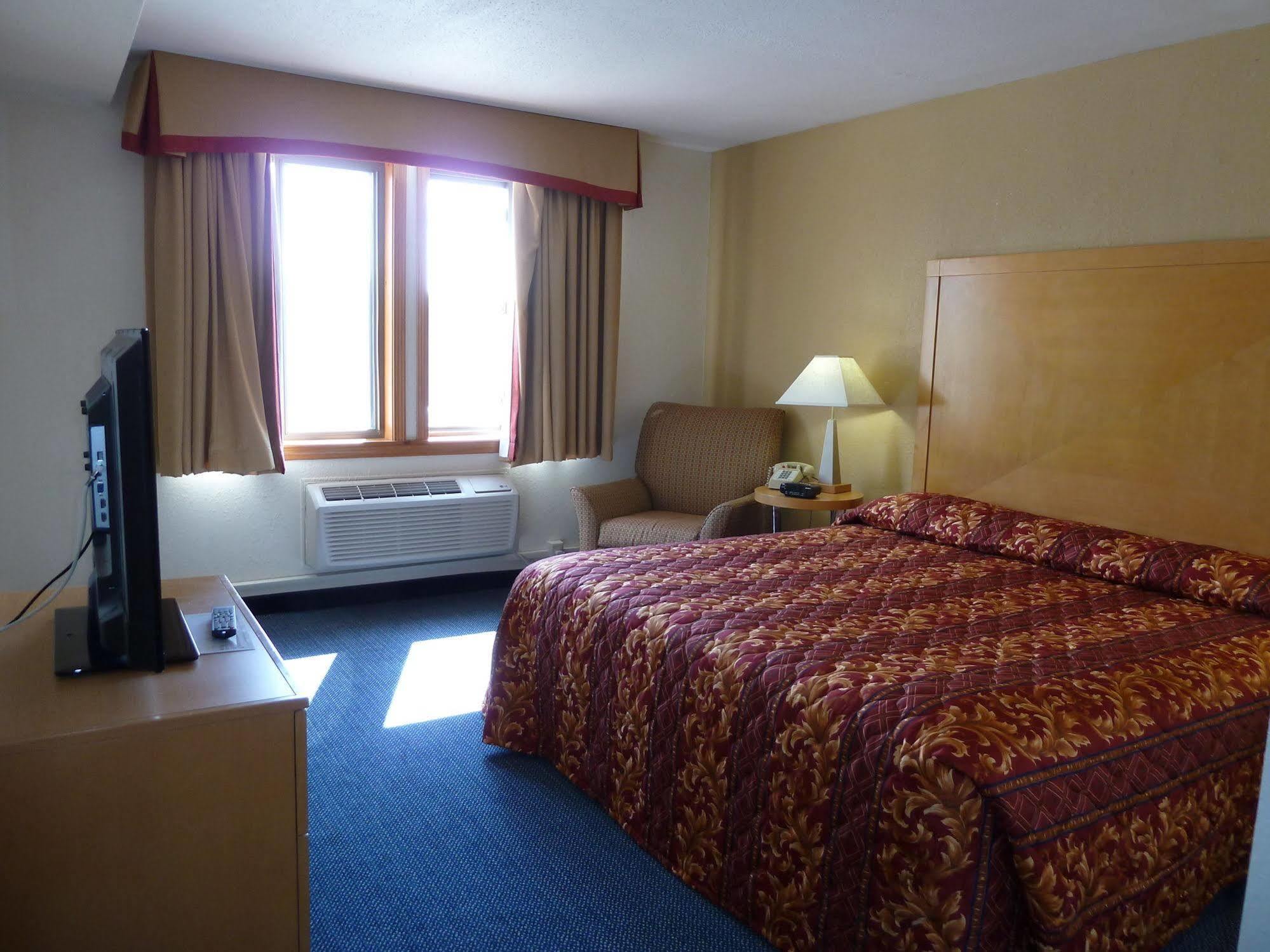 Katahdin Inn & Suites Millinocket Kültér fotó
